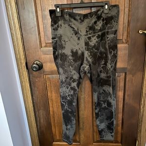 Danskin leggings. Cloud design.